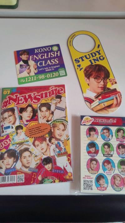 神之迅速
?超好！包的好严实！
虽然是勾很久以前的周边 但是把喜子哥一挂谁不想好好学习啊啊啊啊啊
这次竹蜻蜓专线好快！虽然合单但是和平时差不多诶！而且到国内根本没有被lh耽误 