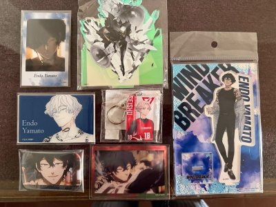 这次在挖煤姬入手了防风铃的周边，包装严实无破损，每一件都保存得很新！拍立得、吧唧、立牌等细节清晰，色彩还原度高，和官图几乎无差。物流速度也很稳，从下单到收货全程可追踪，客服回复及时。整体体验超棒，是收藏党放心冲的平台，已经列入无限回购清单啦～
