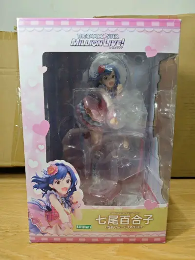 这次在挖煤姬入手的七尾百合子手办真的超出预期！手办整体造型还原度超高，人物神态灵动自然，涂装细腻干净，没有溢色、毛刺和瑕疵，细节处理得非常精致，无论是服装褶皱、配饰还是面部表情都做得很到位，摆在桌面上颜值直接拉满，实物比图片还要好看。
 
平台使用体验非常好，界面清...这次在挖煤姬入手的七尾百合子手办真的超出预期！手办整体造型还原度超高，人物神态灵动自然，涂装细腻干净，没有溢色、毛刺和瑕疵，细节处理得非常精致，无论是服装褶皱、配饰还是面部表情都做得很到位，摆在桌面上颜值直接拉满，实物比图片还要好看。
 