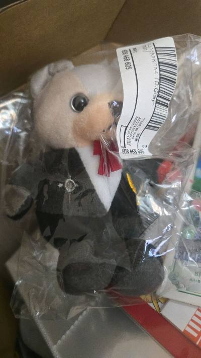 ​收到驱魔少年的周边啦，超级开心！必须夸一下这家的物流，速度真的特别快，下单没几天就送到了。而且包装特别严实，拆开检查了，东西完好无损，边角一点破损都没有。周边实物绝美，非常满意，好评！