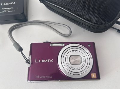 我以前都不知道有这种日淘平台，是别人推荐给我我来搜索的。自从有了挖煤姬，很多贵价的东西在这上面买都能变大好价。
这个ccd我是选择了EMS路线，一开始有电池，我选择把电池扔掉再走空运。
打包和物流超级快，樱花妹的包装也很好缠的特别紧，不过我还是有点担心所以选择了泡泡...我以前都不知道有这种日淘平台，是别人推荐给我我来搜索的。自从有了挖煤姬，很多贵价的东西在这上面买都能变大好价。 这个ccd我是选择了EMS路线，一开始有电池，我选择把电池扔掉再走空运。 打包和物流超级快，樱花妹的包装也很好缠的特别紧，不过