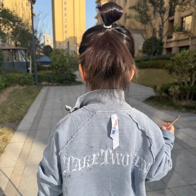 谁懂啊！挖煤姬也太会帮我省钱了吧！对比了好几家平台，这里的日本中古童装价格最友好，还能一键合并发货，国际运费直接省出一杯奶茶钱！商品包装严实，没有破损，成色比预期还好，客服小姐姐耐心解答所有问题，海淘小白也能轻松上手，无限回购！