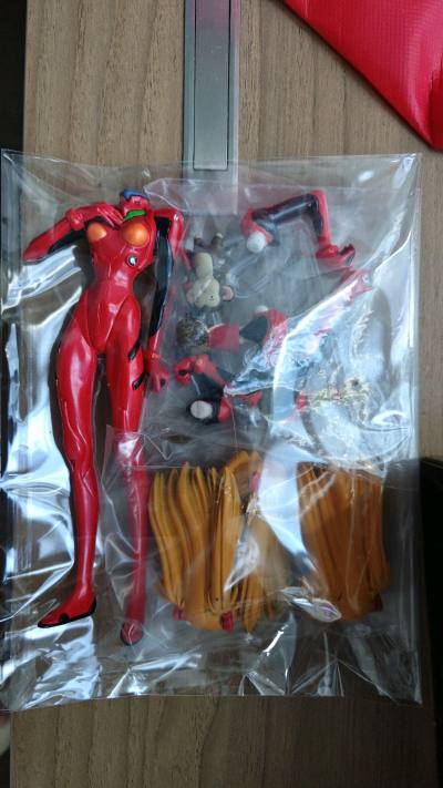 收到了喜爱的小垃圾。质感不错。在挖煤姬上挖冷门小物件会上瘾的。。还有其他一些在路上。等收到再一一分享吧。