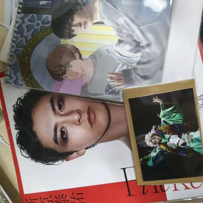 又切了本杂志，顺带买了台历和生写，依旧很迅速，也没有什么问题，挖煤姬最让我舒爽的就是方便和速度，再接再厉！


