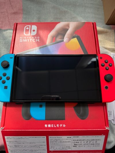 切到非常新的Switch ，主要是切的比国内翻新的放心，买来给自己用朋友用，都不错，而且到手价格也很合适。不想某鱼乱砍价要价。挖煤姬海运时限还可以，快的十七八天就到手。