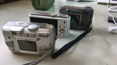 简直是很棒，包装不错，物流也很快，收到我心怡的ccd，松下和佳能还有柯达，美滋滋，确认电池之后也能打开，很棒得一次体验。