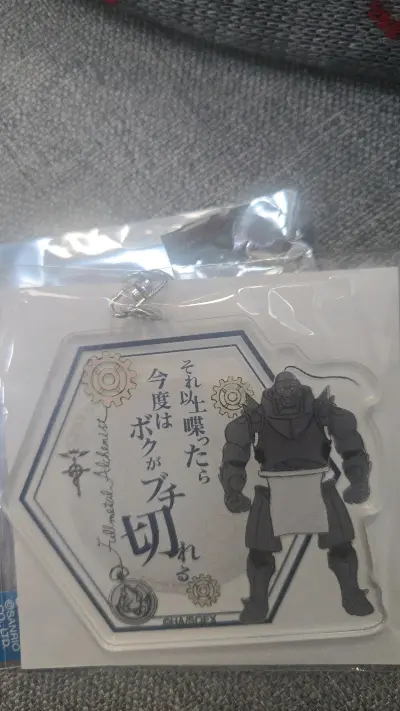 ​卡片收到啦，超级喜欢！必须夸夸竹蜻蜓物流，速度飞快，包装严实，卡片四角尖尖，完全没有折损，安全感拉满！卡面印刷清晰，色彩鲜艳，纸张很有质感。绝美卡片，满分好评！