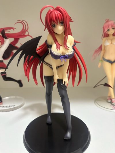 日淘恶魔高校手办超顺利！正品细节拉满，涂装精致还原度高，包装严实无磕碰。物流稳、清关快，全程省心，终于圆梦收藏，体验满分！