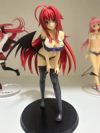 日淘恶魔高校手办超顺利！正品细节拉满，涂装精致还原度高，包装严实无磕碰。物流稳、清关快，全程省心，终于圆梦收藏，体验满分！