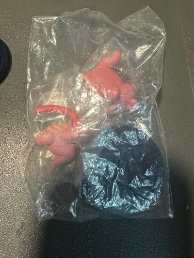 这次分享的是立体图鉴的波克比进化组和大舌头进化组，挖煤姬的打包很好，亚克力棒和模型本体都没有损坏，到手直接摆起来，很好看