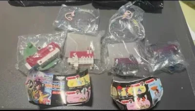 今天分享的是比较稀缺的一组 sp的梦幻城堡，这组易损出名 但是挖煤姬运输到手发现完好无损 给你点个赞，这套堡起来特别壮观