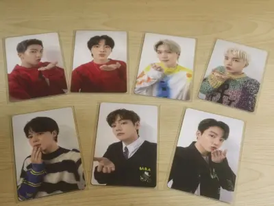 又是非常丰富的一次合单，买了巨多小卡，品相都很不错，包装非常仔细，连箱子都完好无损的送来的。已经习惯了用挖煤姬淘各种好物，还会继续购买的。


