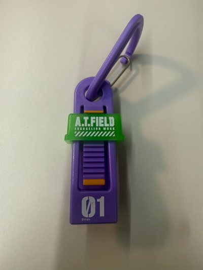 这个绝版的联名夹子，我找了很久，终于在这里买到了。物流包装结实，发货快，平时还有机会领导很多的超值优惠券，非常满意的一次购物，好评！