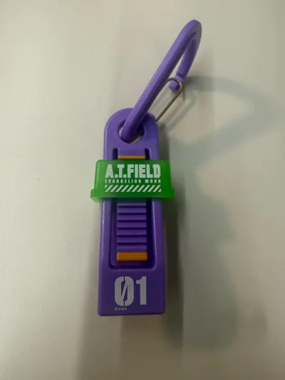 这个绝版的联名夹子，我找了很久，终于在这里买到了。物流包装结实，发货快，平时还有机会领导很多的超值优惠券，非常满意的一次购物，好评！