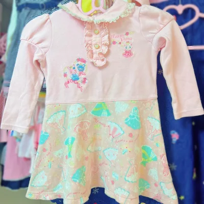 买了很多的童装，已经是挖煤姬的老玩家了，每次物流很快，没有吹捧的意思，之前也用过其他的软件，发现还是挖煤姬比较习惯，用的顺畅，虽然有一些功能尚未百分百的拥有，对比其他真的很不错的了



