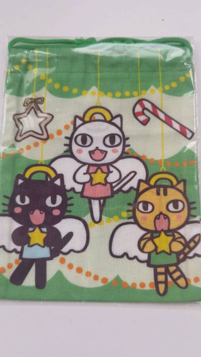 在煤炉淘到的阿朗基商品非常喜欢～包装仔细，物流顺畅，包包和坏东西的周边都超可爱，和图片一模一样。下次还会来挖宝～谢谢哦