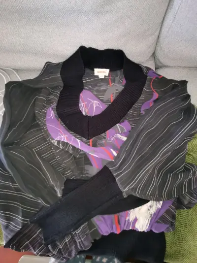         挖煤姬这个软件，感觉非常好，价格实惠，品质优良，速度挺快，包装很好，物流保障性高，很好的购物软件！我这次买的衣服特别好看，好开心好幸福。价格实惠，运费我使用了积分减免了不少运费，运输时间挺快的，总共用时10天就收到了。
        到手之后，我真...        挖煤姬这个软件，感觉非常好，价格实惠，品质优良，速度挺快，包装很好，物流保障性高，很好的购物软件！我这次买的衣服特别好看，好开心好幸福。价格实惠，运费我使用了积分减免了不少运费，运输时间挺快的，总共用时10天就收到了。
 