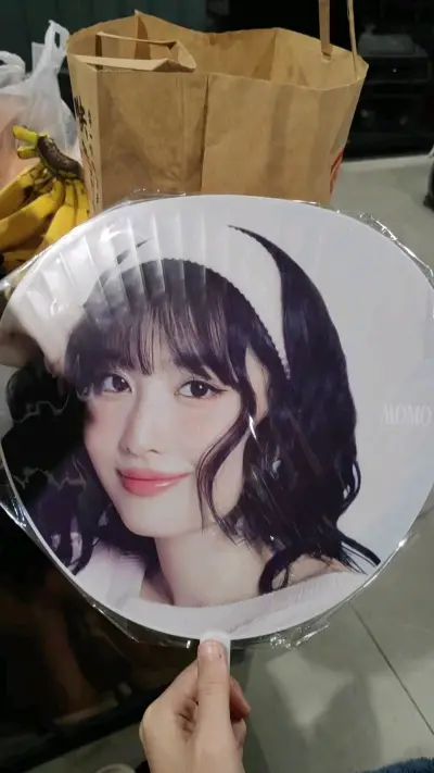 商品包装很好，很仔细，物品没有任何的损坏，物流很快，发货很迅速是非常值得购买的周边，实物非常好看，平台使用非常方便，搜索功能很好