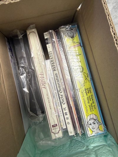 第一次在挖煤姬切韩国的专辑，代切速度快，物流不到一周时间安全送达。每天在app上签到还可以领取积分抵扣运费，非常方便推荐使用！#挖煤姬##挖煤姬和挖煤姬# @挖煤姬 @挖煤姬和挖煤姬


