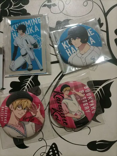 在挖煤姬淘到了心心念念的《失忆投捕》周边——都立小手指高校的学生证！实物做得超有质感，卡片印刷清晰，背面还有棒球部的细节设计，真的像拿到了“正式入学资格”一样激动！

吧唧都包装得超好，没有伤，还享受到了拆信封的快乐。从下单到收货全程物流可查，挖煤姬的打包真...在挖煤姬淘到了心心念念的《失忆投捕》周边——都立小手指高校的学生证！实物做得超有质感，卡片印刷清晰，背面还有棒球部的细节设计，真的像拿到了“正式入学资格”一样激动！

吧唧都包装得超好，没有伤，还享受到了拆信封的快乐。从下单到收货全程