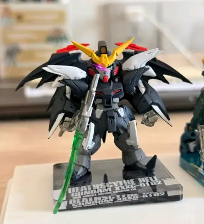 这款食玩特别的好玩，终于到我的手上了，把玩体验很好，特别的帅气，价格非常的友好，平台发货也很快，感谢平台 谢谢你平台