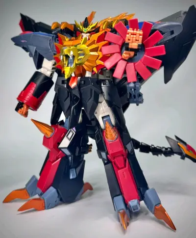 终于是买到这款勇者王了，到手后就美美给他拍上了几张好看的照片，简直是特别吸引人，包裹也非常非常的完好，而且发货也很快，感谢啊


