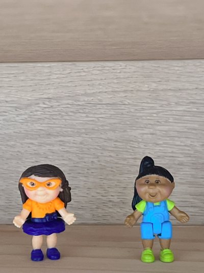 低价淘到的椰菜娃娃今天收到啦，怎么这么好看，喜欢得不得了，价格也真是很划算，还有可爱的小小椰菜摆件，非常精致，关节还可以活动，爱了爱了