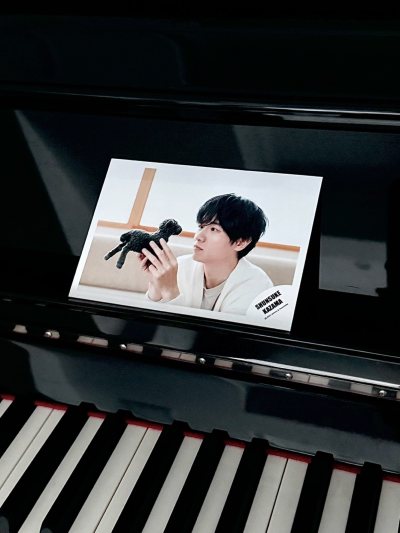 又来挖煤姬切煤了，这次买的主要是烧普还有一些杂志附赠的明信片、贴纸。之前一直用的可追踪小航空没了还有点慌，试了下新出的EPL，时效依然很稳。挖煤姬的合单效率还是一如既往的高，很快就打包发出了。最想夸的还是打包，加了100y基础加固，本来还担心立牌会不会碎，结果拆箱的...又来挖煤姬切煤了，这次买的主要是烧普还有一些杂志附赠的明信片、贴纸。之前一直用的可追踪小航空没了还有点慌，试了下新出的EPL，时效依然很稳。挖煤姬的合单效率还是一如既往的高，很快就打包发出了。最想夸的还是打包，加了100y基础加固，本来还