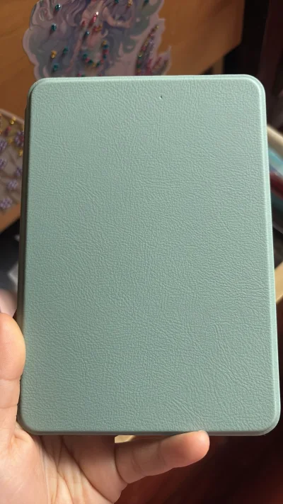 买到了国内买不到的壳子，配绿色的kindle简直就是绝配了，想买的东西都买到了很开心，感谢挖煤姬平台！