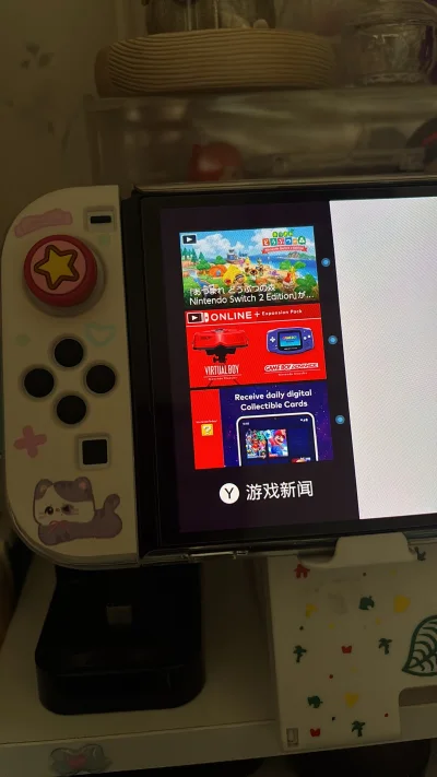 这次买到了switcholed的白色，很新很新，能看出卖家是个很仔细的人，打包也很好，配件也都有，很开心