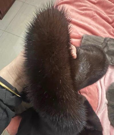 真的是超级厚实，超级暖和，超级美丽的一件衣服，真是一次很好的购物体验，感谢平台提供服务，卖家发货也很快，谢谢
 




