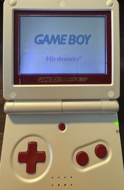 这次买的是gbasp，红白机限定，经典还是经典，成色也挺新的，这次走的是EMS，不出意外还是被税了，不过速度挺快的。