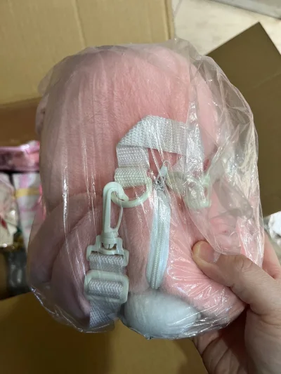 感谢挖煤姬！这次日淘体验超棒? 顺利淘到了好多珍稀的邮电熊周边，软乎乎的玩偶包包、颜值超高的野餐盒子和毯子，还有精致的文具明信片，每一件都戳中我的心！平台打包严实，物流速度也很稳，客服回复及时又耐心，帮我解决了不少下单疑问，以后日淘就认准挖煤姬啦！