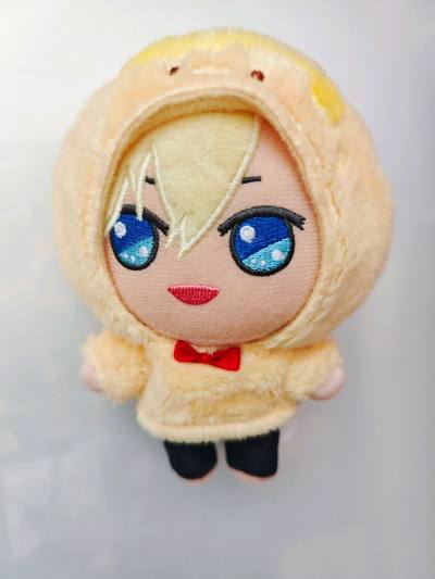 买了好几只便宜的娜玩偶，因为比较小只，重量比较轻，走了竹蜻蜓，运费很便宜，免手续费很好用，省了很多费用。