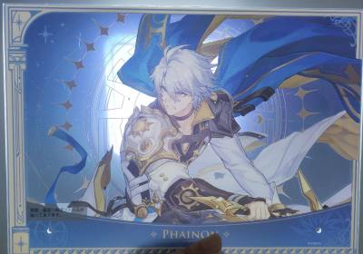 好透好大真的好好看的亚克力板！太美了，选的竹蜻蜓很快就拿到手了，还有个抱枕因为是送人的我就没拆了，小白小白我们喜欢你，这张图看起来真的太痛了QAQ，票夹卖家虽然没有用硬纸板但是一点弯折都没有！挖煤姬我最信任的海淘APP??