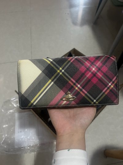 第一次用挖煤姬，做了一些攻略直接就下单了。（只要在下单前认真看好商品介绍、岛内邮费多少是否包、超250人民币的产品有无竹蜻蜓，看下卖家的评价信用什么的，没问题?可以下单了）恭喜自己迎来首次日淘成功！！！棒棒棒，很棒。挖煤姬挖煤姬，我们喜欢你。