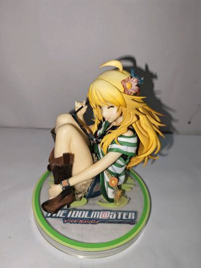 挖煤姬切到的偶像大师 星井美希手办也太绝了！元气满满的甜美造型，发色和眼神还原度超高，服装褶皱、光泽感和细节涂装都很精致，笑容温柔又有偶像气质，站姿灵动自然，摆柜超吸睛，收藏感直接拉满～
#挖煤姬
#挖煤姬
#挖煤姬和挖煤姬
#偶像大师
#星井美希