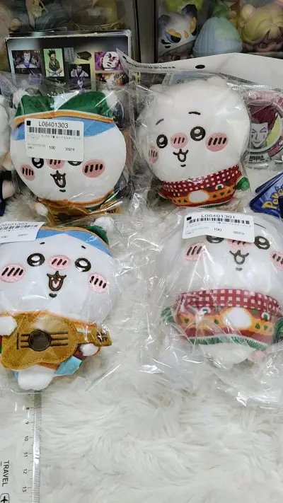 虽然等待很漫长但是收到还是很开心啦，实物真的好可爱捏，而且很划算，超级喜欢chiikawa真的很治愈，一看到吉伊宝宝哭哭就又忍不住心疼了，小八超可爱的宝宝