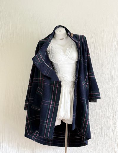 救命 真的超美的好吗！
感谢挖煤姬让我能挖到超级绝美的VW毛呢大衣
已经记不清到底是第几次海淘
挖煤姬的优惠一如既往的给力！
会一直使用下去的！