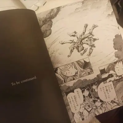 eva真是值得让人陷入思考的作品，原画画风也超级精美，碇真嗣真是典型的美少男啊哈哈哈，三无少女绫波丽更是惊为天人的美貌，真是好漂亮啊...色彩调和真的完全和契合我的审美，爱藏版值得购买收藏，每次看到封面美美的很安心，超幸福