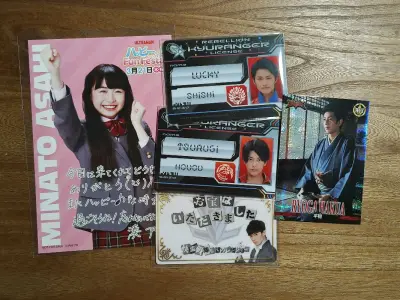 这一次购买的是一些特摄明信片和小卡，重量很轻，走的是epl路线，从和单到收货一共用时12天，速度非常快。这一张明信片蹲了很久终于在煤炉切到了，这次挖煤姬的购物体验非常好，还会继续使用的。