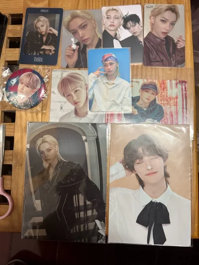 今年的第一次运回尝试了一下epl路线，依旧使用积分，非常划算的国际运费，从合单到到手花费15天，还是比较满意的时效。第一次煤炉拍卖成功，卖家包装很厚实，挖煤姬也是多加了泡沫纸，小卡和吧唧都是很完美的状态。


