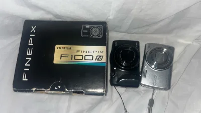 三月又一波CCD安全下车，依旧是靠谱海运，包装和运输都很稳妥，安心收到两台富士～
富士F770EXR长焦机，虽然有点掉漆，但以后掉漆太厉害的话可以刮掉，看别人分享刮掉之后基本跟新的一样，长焦拍远景超实用。富士F100fd还有个小趣事：一开始看中一台带1G XD卡的，...三月又一波CCD安全下车，依旧是靠谱海运，包装和运输都很稳妥，安心收到两台富士～
富士F770EXR长焦机，虽然有点掉漆，但以后掉漆太厉害的话可以刮掉，看别人分享刮掉之后基本跟新的一样，长焦拍远景超实用。富士F100fd还有个小趣事：一开