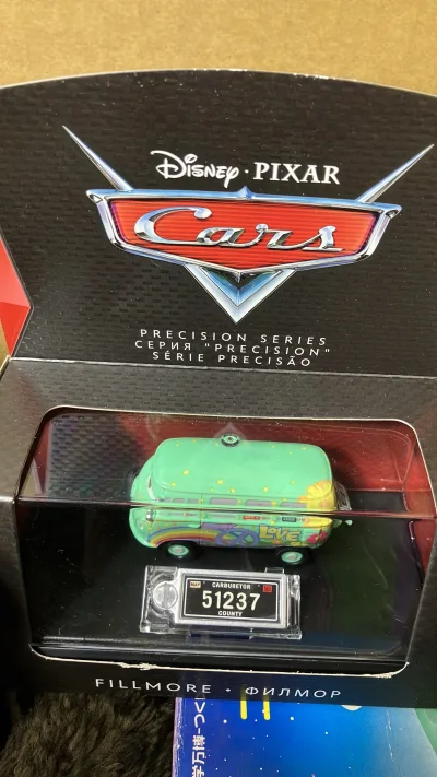 早些时候到的一箱。箱子不算大，物品很多。都有单独保护。箱内物品摆放整齐。物品没有受损，期待下一件的到来。