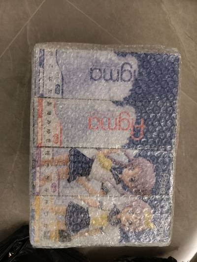 非常不错的一次购买体验，从发货到拿到手速度特别快，而且打包非常给力，可爱的泉此方、柊镜、柊司、美幸到手啦！从很早以前就想买了，幸好找到了挖煤姬这个软件，让我如愿以偿！