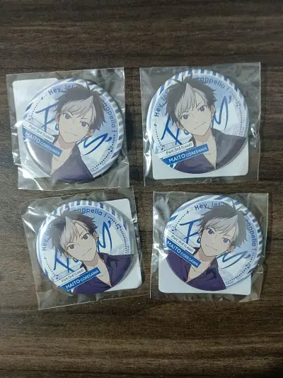 非常漂亮的谷子，然后也是非常安全的到手里了，包装非常好，没有任何的破损，感谢樱花妹感谢平台，非常萌的一些拍立得和吧唧，到货速度也非常快，总之完全没有操心过，非常感谢