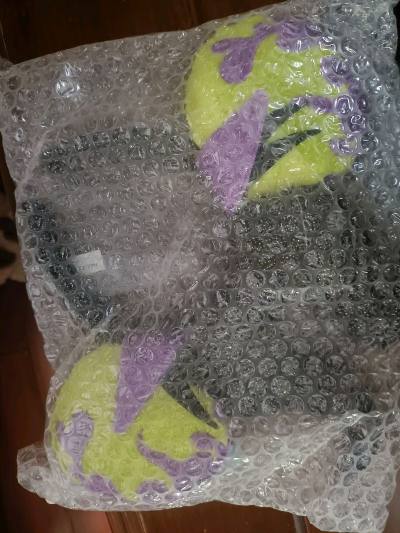 切煤切到了之前在骏河屋因为太贵而没有购入的头箍，体积比较大但是万幸可以走竹蜻蜓，发货特别快，里面塞了亚克力，色纸，挂件每个包裹都有好好包装所以东西都平安到达了。