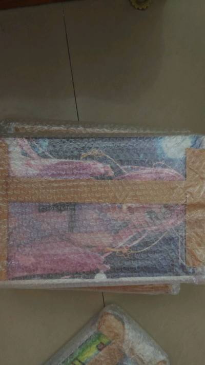 和页面描述写的基本一致，卖家的客服服务态度从头到尾都很好，快递发货速度超快质量非常好，与卖家描述的完全一致，非常满意，真的很喜欢，完全超出期望值，发货速度非常快，包装也非常仔细、严实，物流公司服务态度很好，运送速度很快，很满意的一次购，希望更多的朋友信赖！

