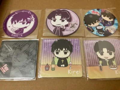 东西比较多，走的竹蜻蜓plus！免税线还是很香的，特别是东西少价值又高的时候。东西几乎都是ufotable cafe的物料。杯垫和生肖吧唧为主，还有点魔伊限定的麻婆拉面店店长哈哈哈