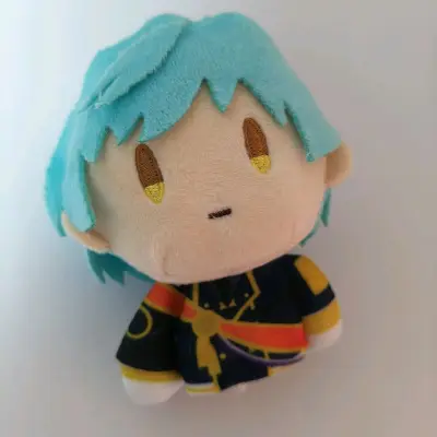 这个玩偶超级萌啊，在挖煤姬上看到好价立马拍了，手表还可以走动，颜色也很漂亮，快递包装里面放了很多泡沫纸打包很用心。